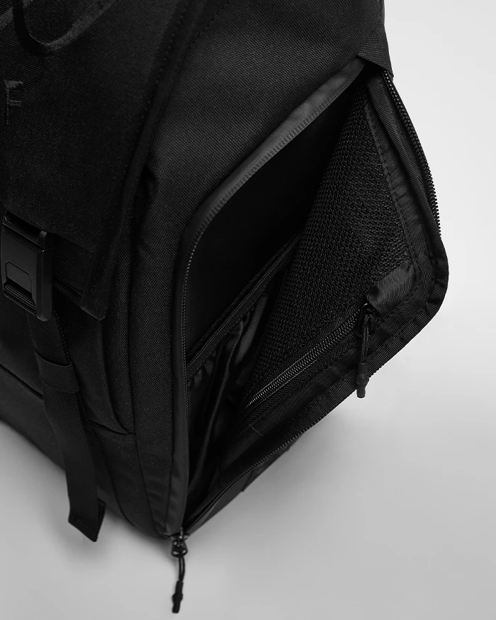 VICE GOLF Backpack Black slider 2 desktop