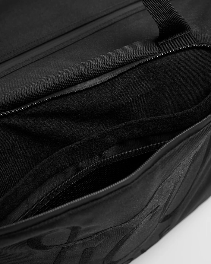 VICE GOLF Duffle Bag Black slider 4 desktop